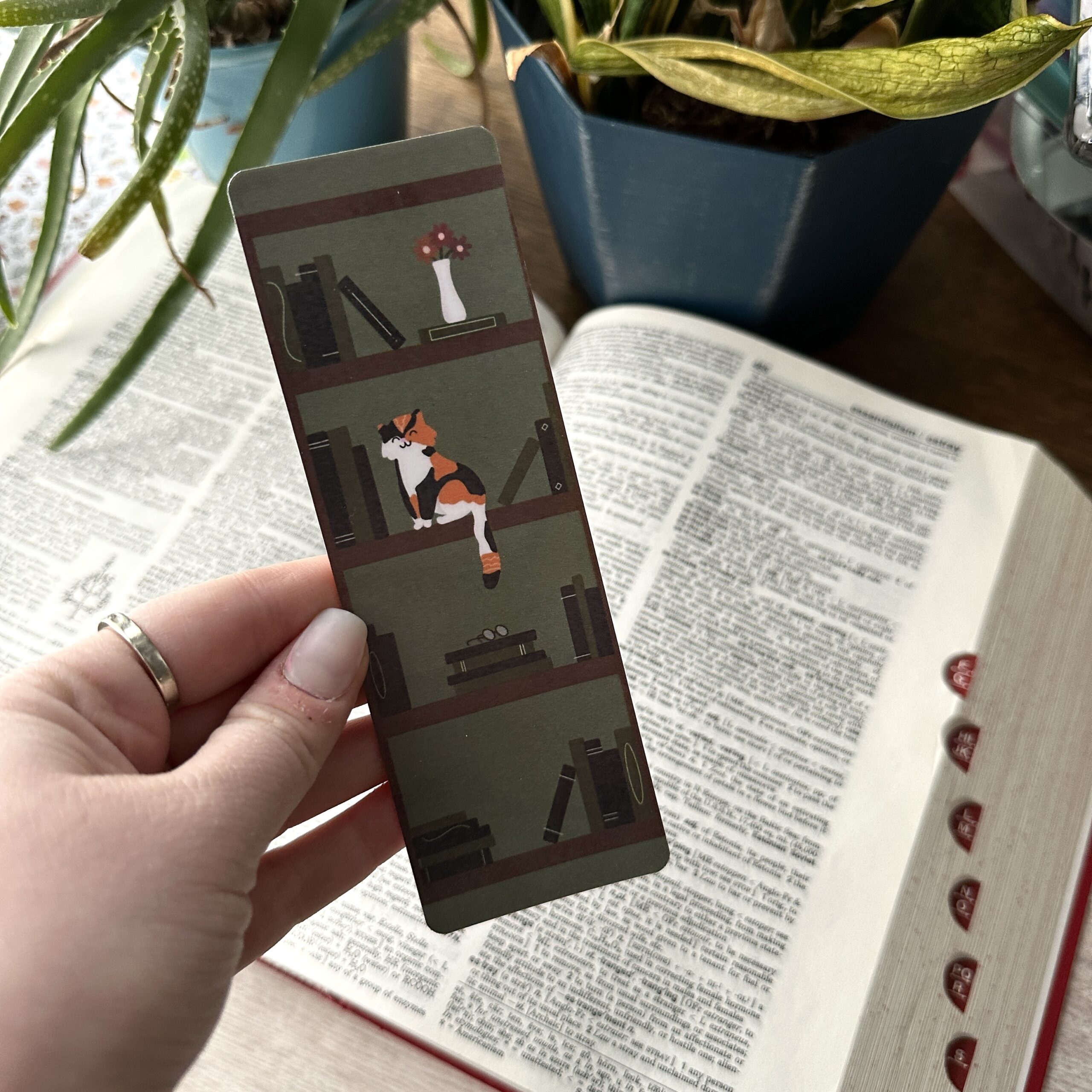 Bookshelf Cat Laminated Bookmark - Image 12