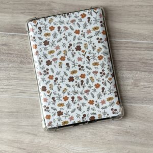 Light Spring Floral Pattern Kindle Case Insert